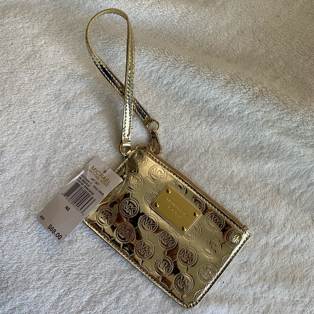 NWT Michael Kors wristlet
